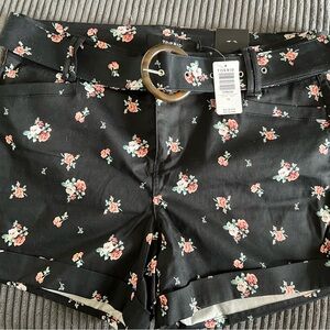 Torrid Sateen 5 inch flower shorts